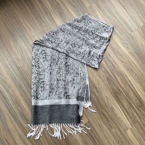pashmina | Grey and black paisley (3 for 15)
